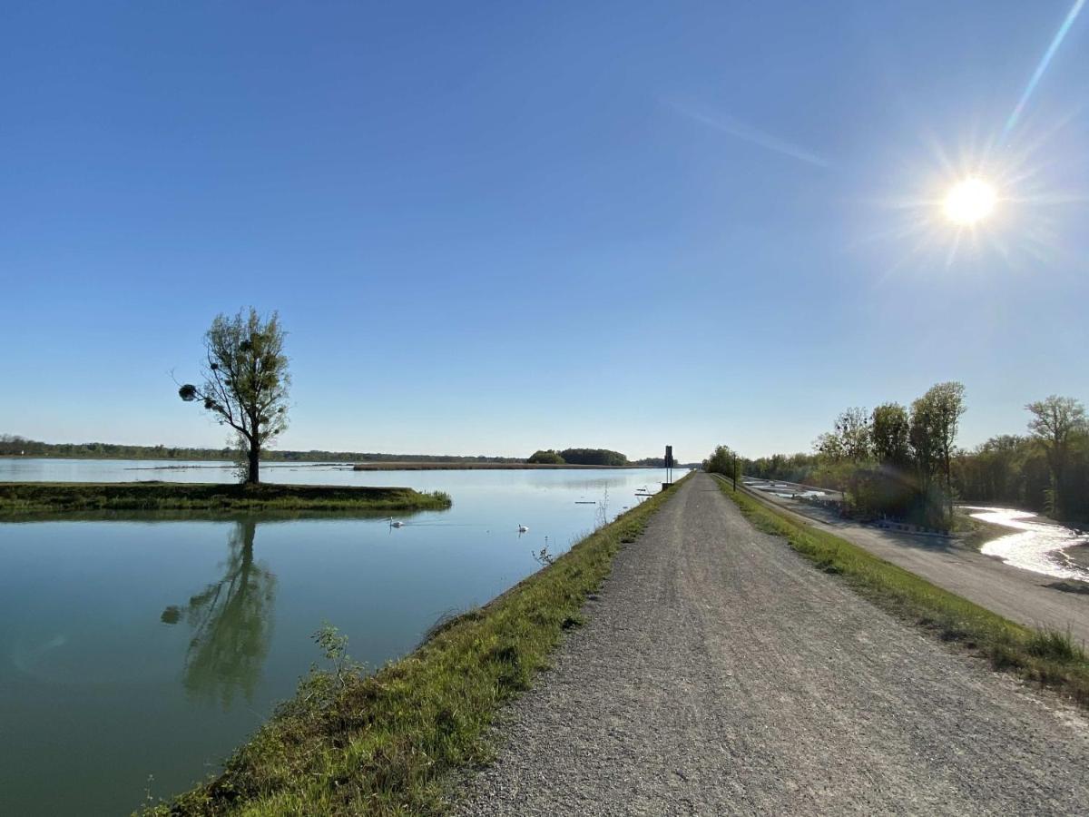 Ferienwohnung Bellissima Ering Bagian luar foto